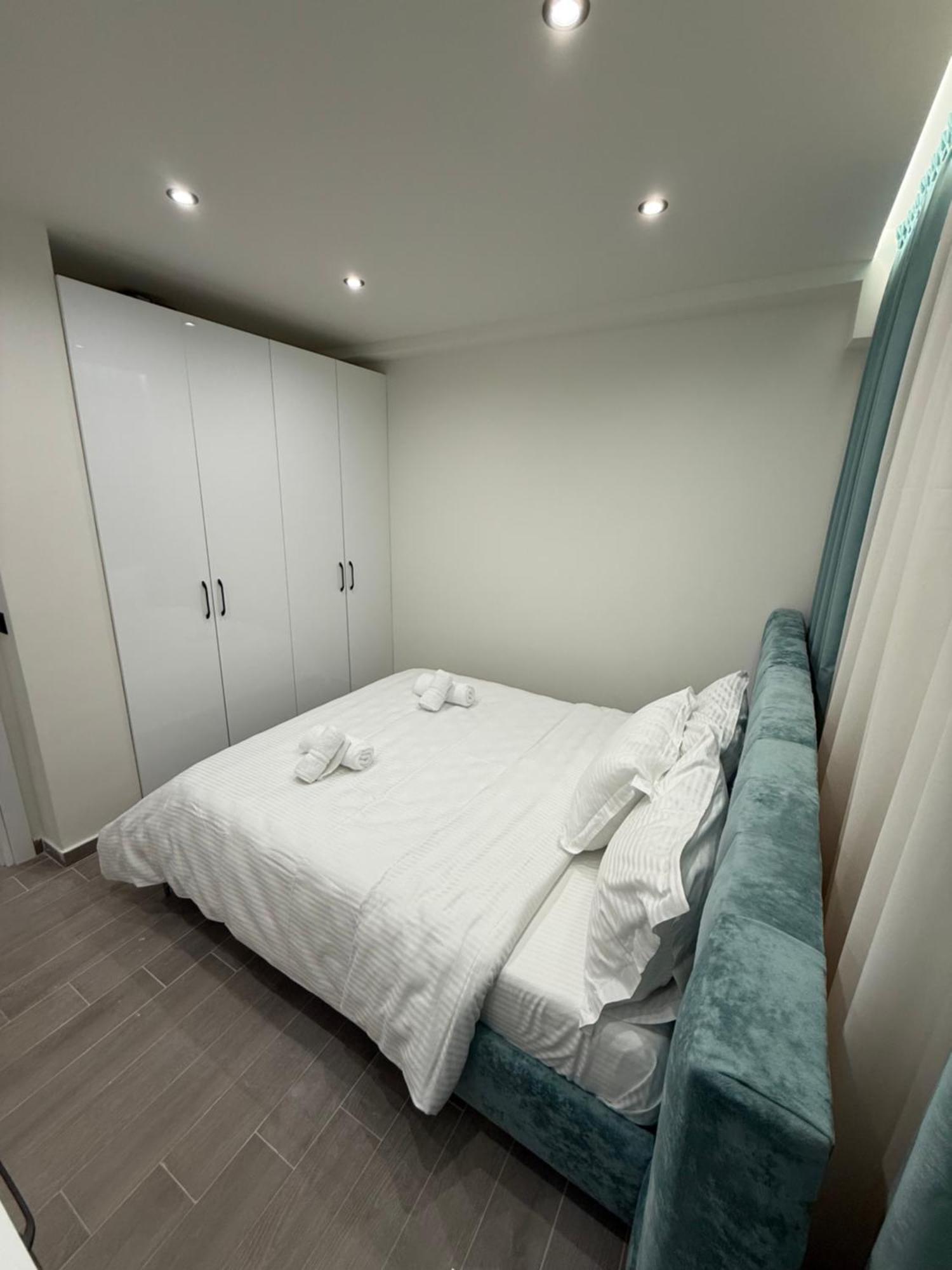 Apartament Greis 1 *